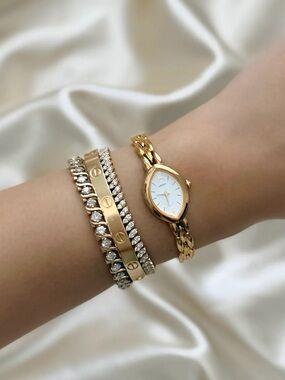 Seiko Gold Tone Women's Bracelet Watch with White Dial